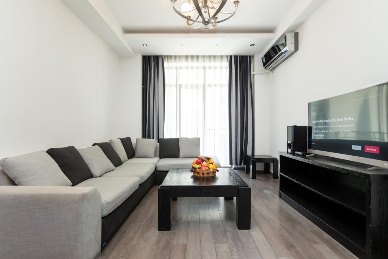 Two Bedroom Apartment In The City Center 第比利斯 外观 照片
